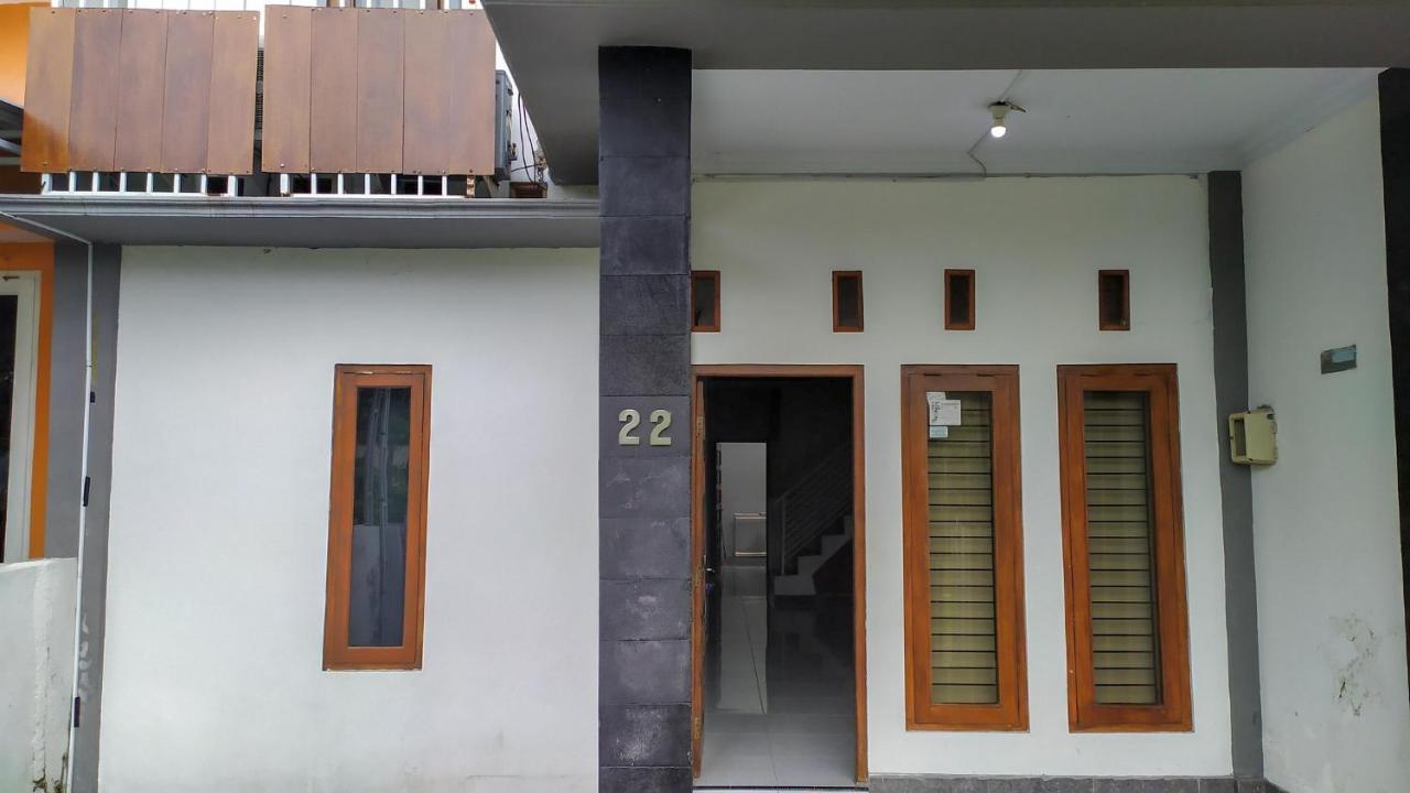 Hotel Omah Leren Mitra Reddoorz Near Gembiraloka Zoo Jogyakarta Zewnętrze zdjęcie
