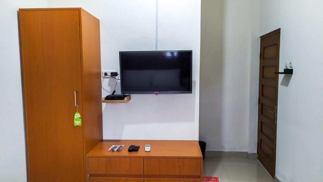 Hotel Omah Leren Mitra Reddoorz Near Gembiraloka Zoo Jogyakarta Zewnętrze zdjęcie